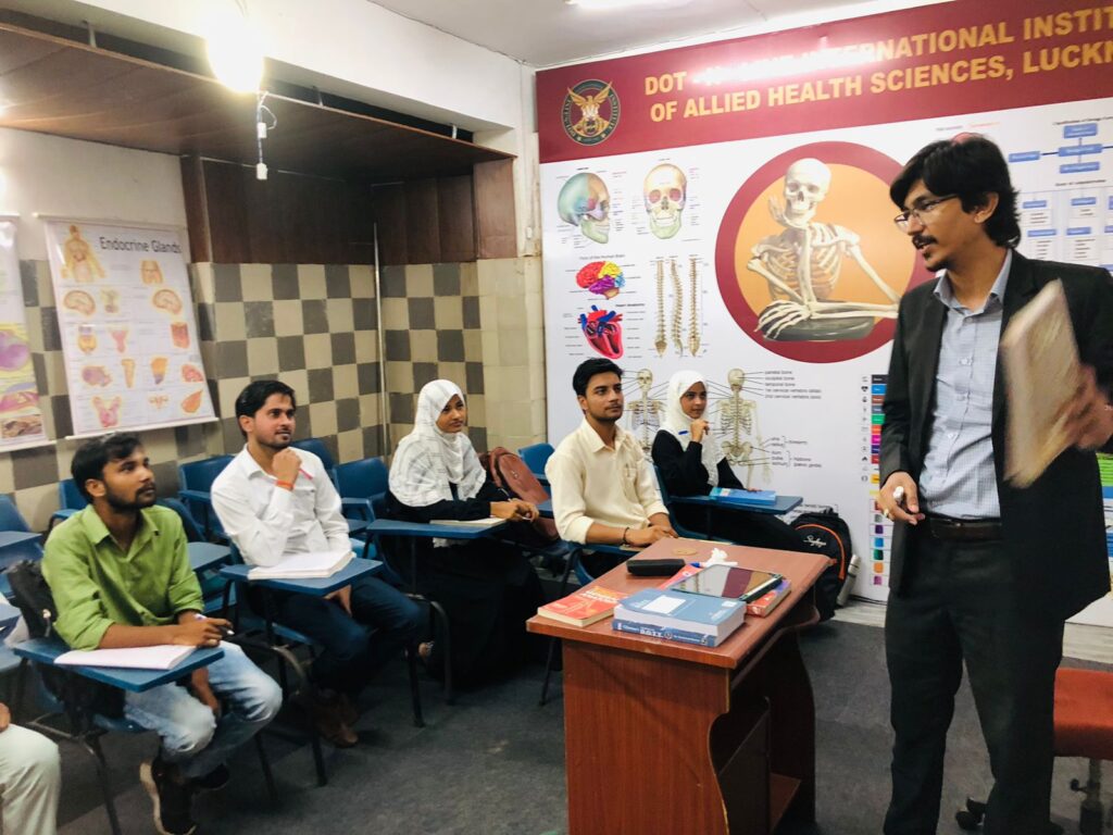 Dr Mohd Saad taking Theory Lecture of Paramedical Students of DMLT and DOTT Batch 2024 at Dot n Line Institute Zenith Hospital