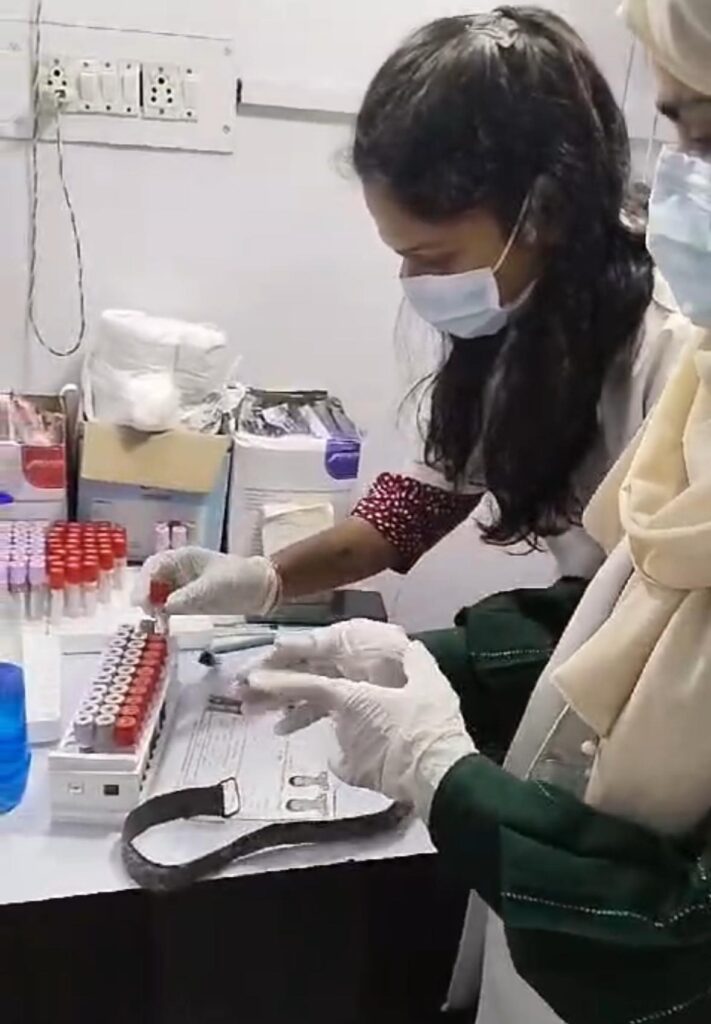 Practical's of DNL Paramedic Students at Alliance Pathology Lab, City Station, Lucknow