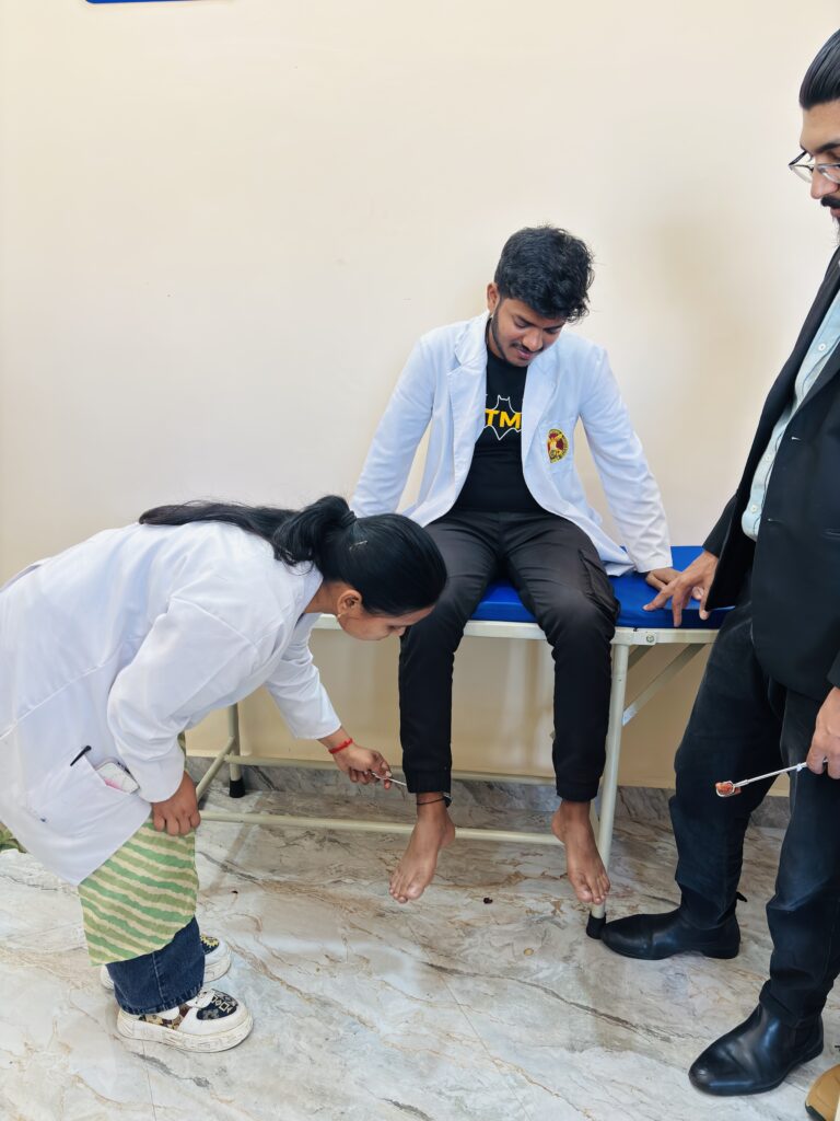 Practicals of DNL's Students at DNL Homeopathic & Polyclinic, Kaisarbagh, Lucknow
