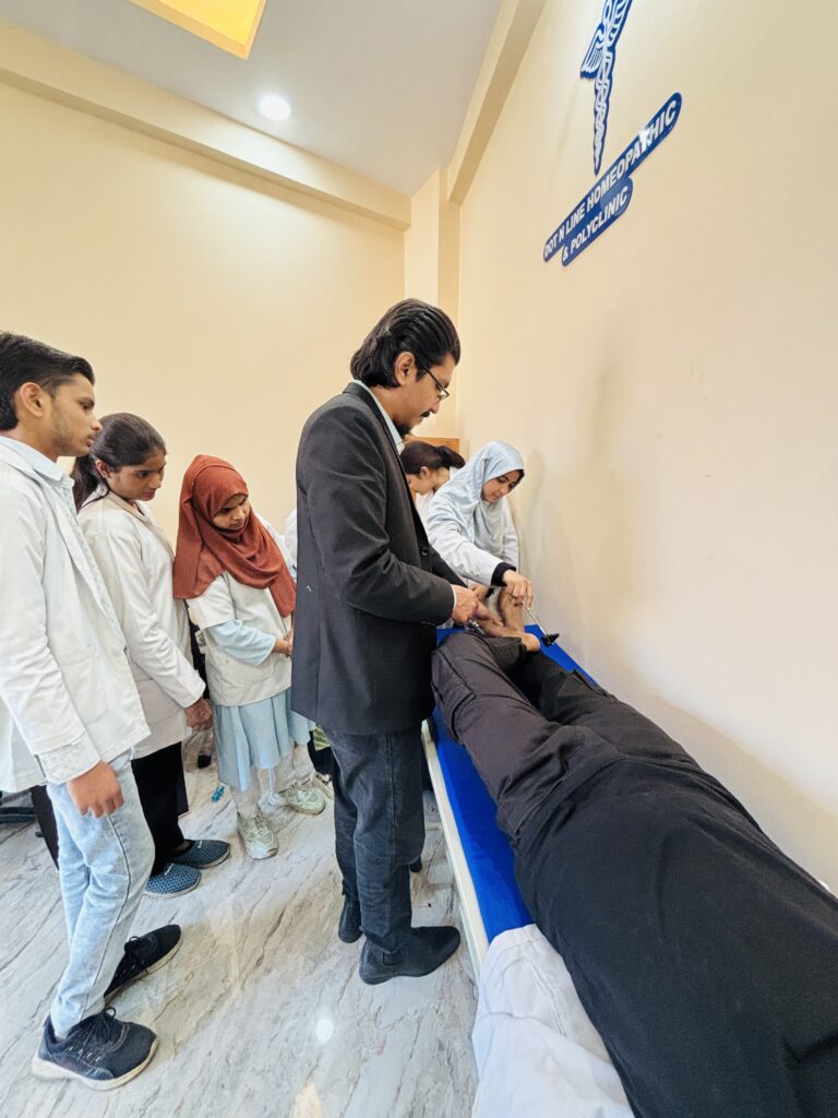 Practicals of DNL's Students at DNL Homeopathic & Polyclinic, Kaisarbagh, Lucknow