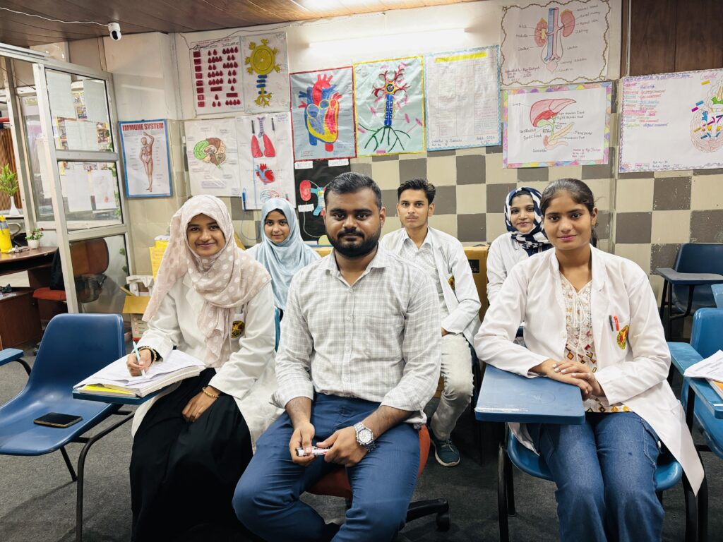 Shoaib Ahsan Sir with Paramedical Students of Batch 2024 at Dot n Line Institute Zenith Hospital