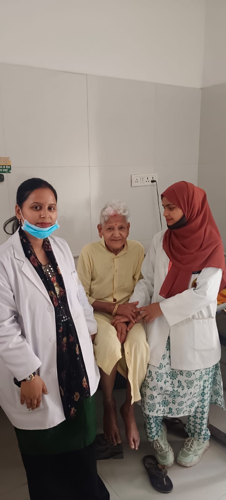 Clinical Visit Day 2 Aastha Old Age Resort, Kukrail, Lucknow (Dr Abhishek Shukla, Renowned Geriatric Physician ) 12-05-2026